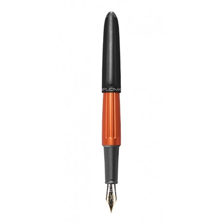 DIPLOMAT Aero Black/Orange - stilou cu penita M, aurita 14kt.