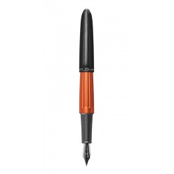 DIPLOMAT Aero Black/Orange - stilou cu penita M, din otel inoxidabil