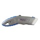 Cutter profesional Optima, lama trapezoidala + 5 rezerve SK5, cu auto-incarcare, zinc cu rubber grip